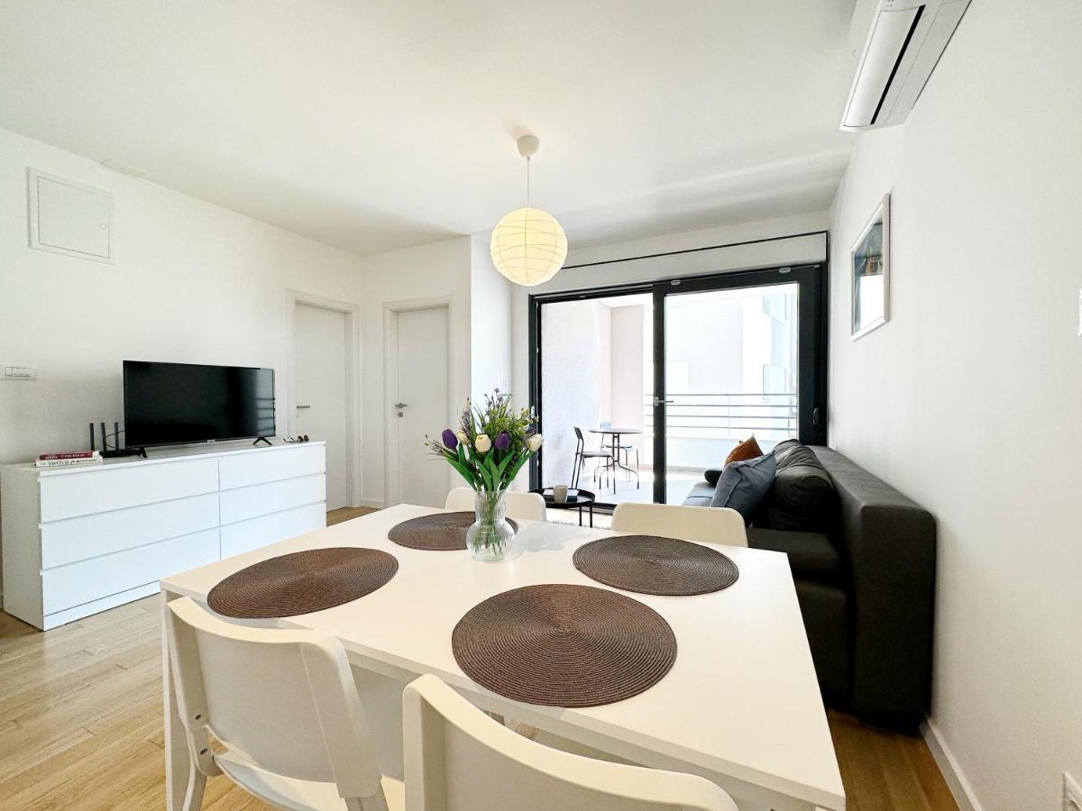 Grandpa'S Tree - Private Garage Apartment Split Bagian luar foto