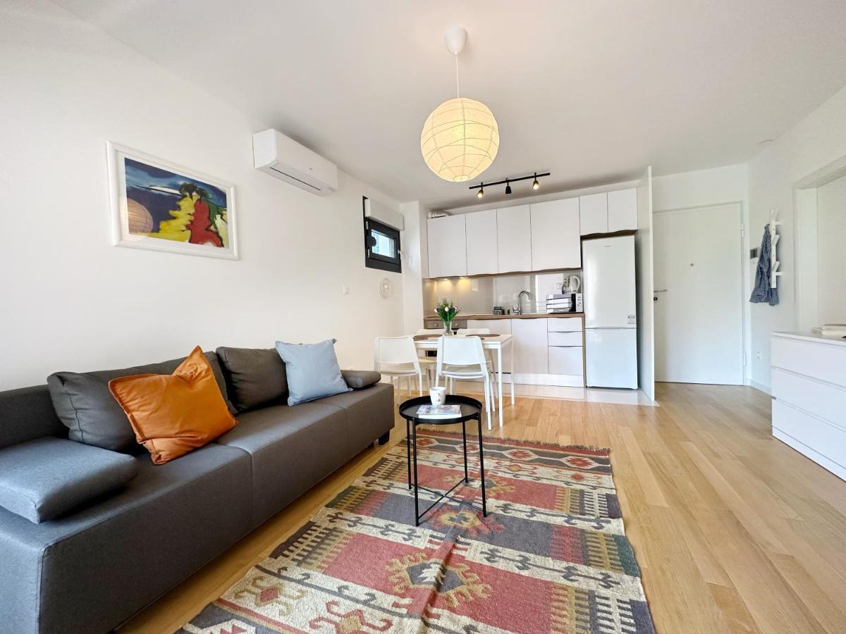 Grandpa'S Tree - Private Garage Apartment Split Bagian luar foto